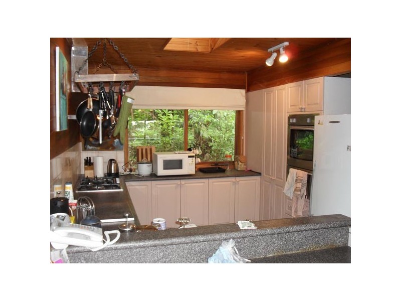 12 Alanson Avenue, Bulli NSW 2516