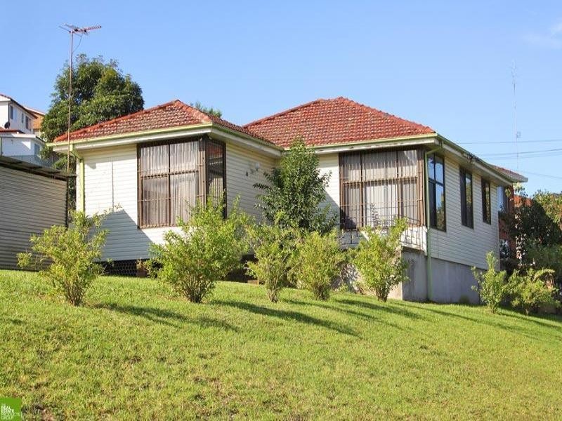 44 Bruce Street, Unanderra NSW 2526