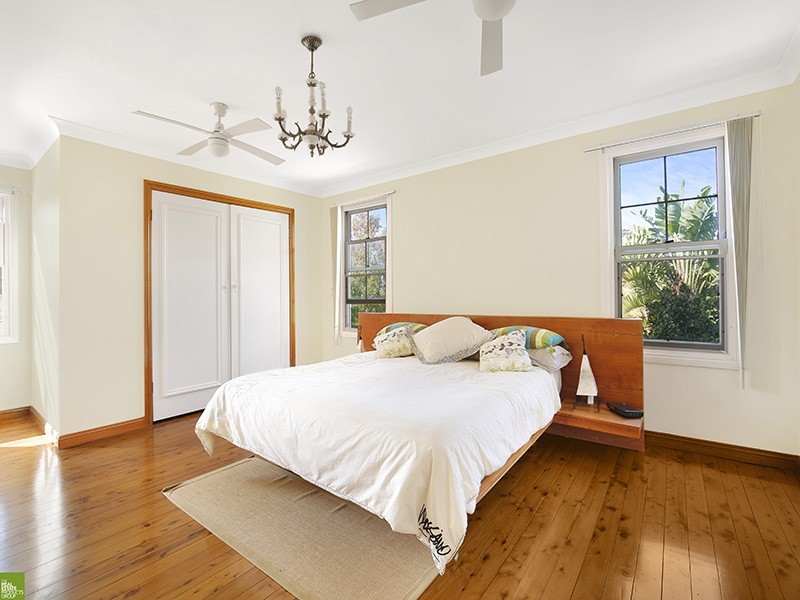 1 COLLEEN GROVE, Mangerton NSW 2500