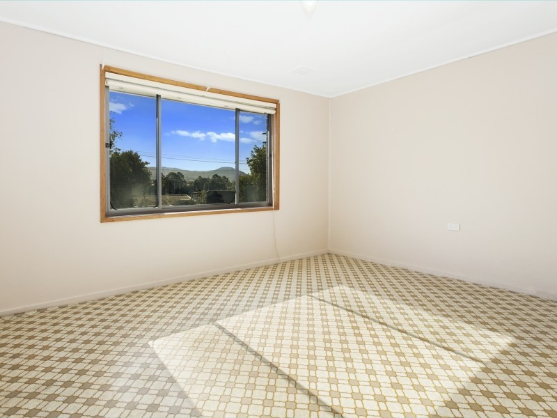 15 Stratford Road, Unanderra NSW 2526