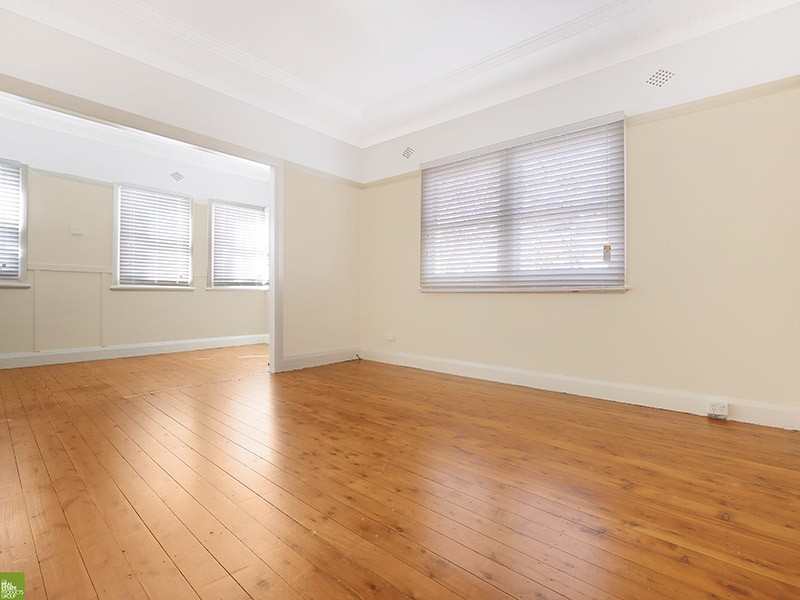 37 McKenzie Avenue, Wollongong NSW 2500