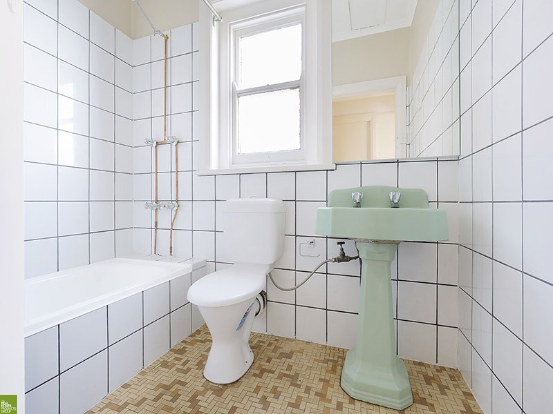 37 McKenzie Avenue, Wollongong NSW 2500