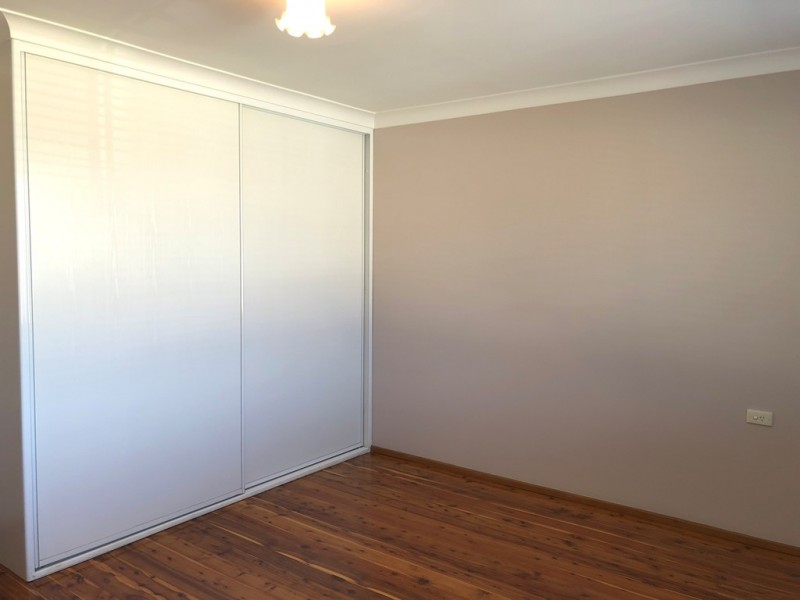 12 Rachel Crescent, Figtree NSW 2525