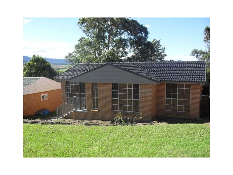3 Scenic Crescent, Albion Park NSW 2527