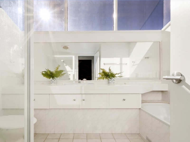 34 Noble Road, Albion Park NSW 2527