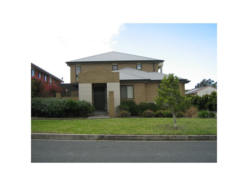 2/11 Park Road, Corrimal NSW 2518