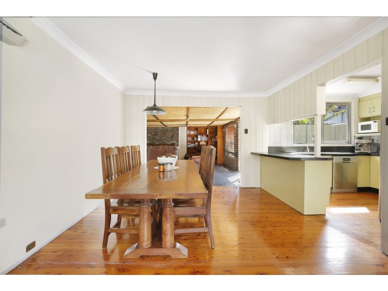 8 Wonson Avenue, Coniston NSW 2500