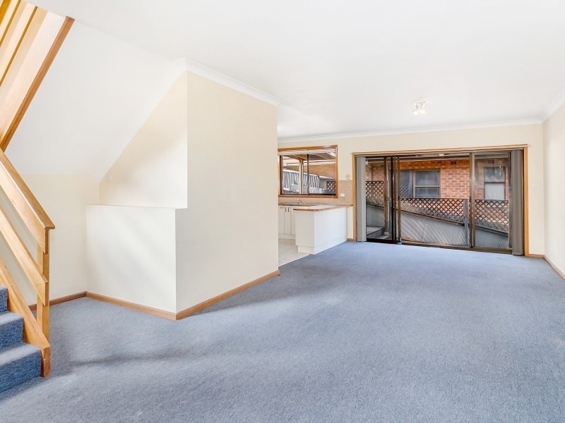 2/4 Frederick Street, Wollongong NSW 2500