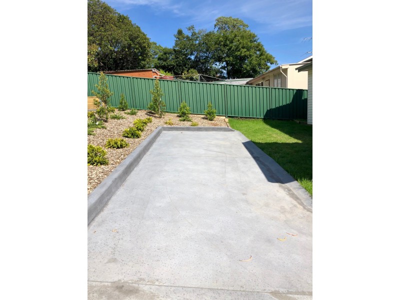 6 Woodlawn Avenue, Mangerton NSW 2500