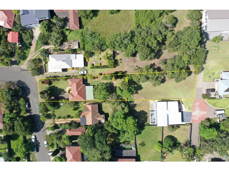 4 McKenzie Avenue, Wollongong NSW 2500