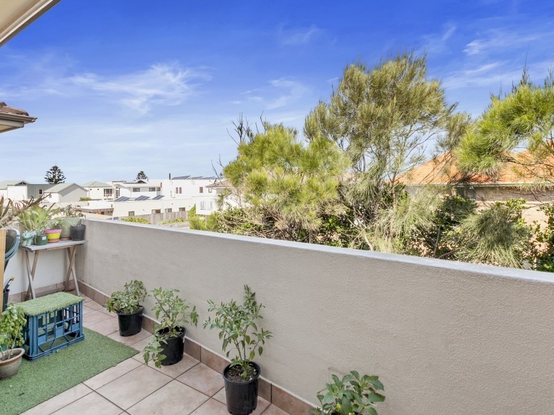 6/2 Murranar Road, Towradgi NSW 2518