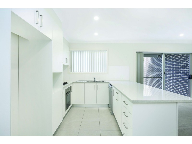 14A Elizabeth Circuit, Flinders NSW 2529