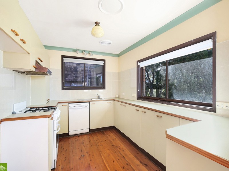 85 Iola Avenue, Farmborough Heights NSW 2526