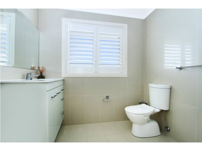 2 Robert Street, Corrimal NSW 2518