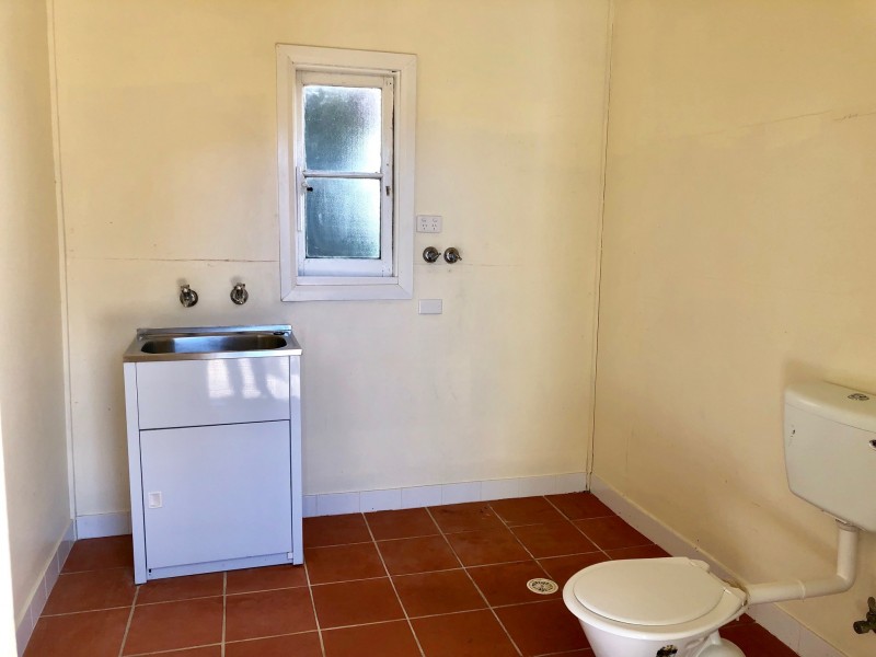 6 McKenzie Avenue, Wollongong NSW 2500