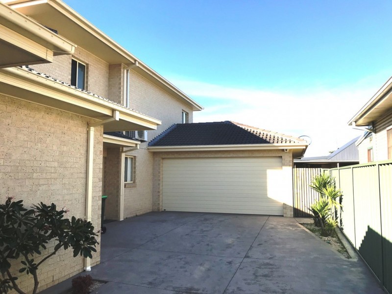 2/1 William Avenue, Warilla NSW 2528