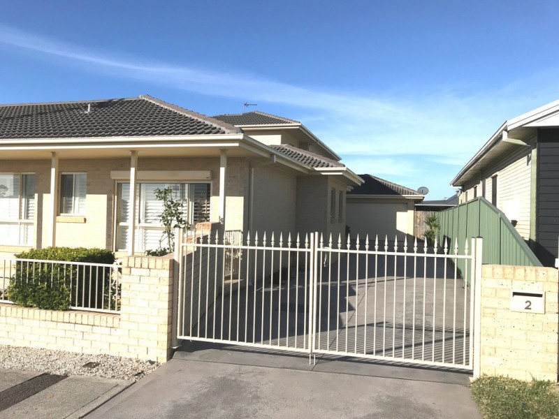 2/1 William Avenue, Warilla NSW 2528