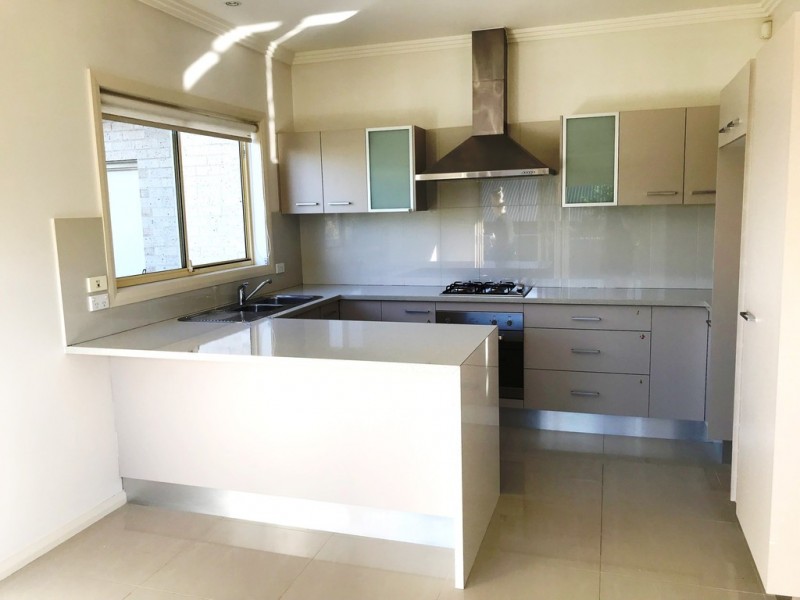 2/1 William Avenue, Warilla NSW 2528