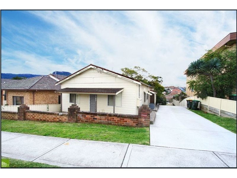 1/32 Urunga Parade, Wollongong NSW 2500