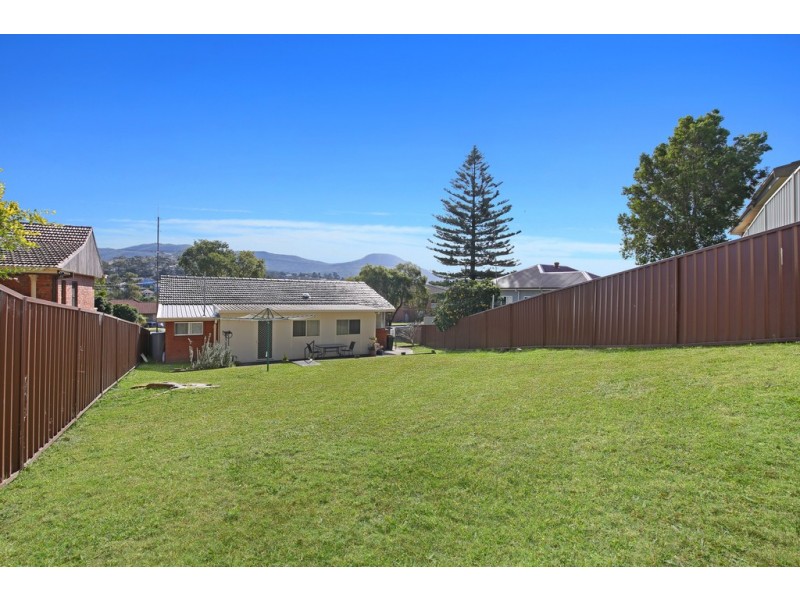 45 Gibsons Road, Figtree NSW 2525