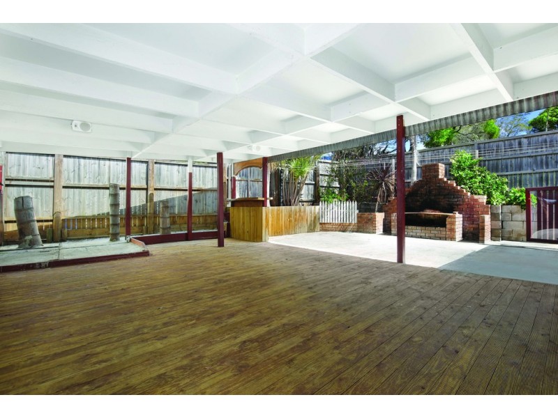 11 Telopea Place, Cordeaux Heights NSW 2526