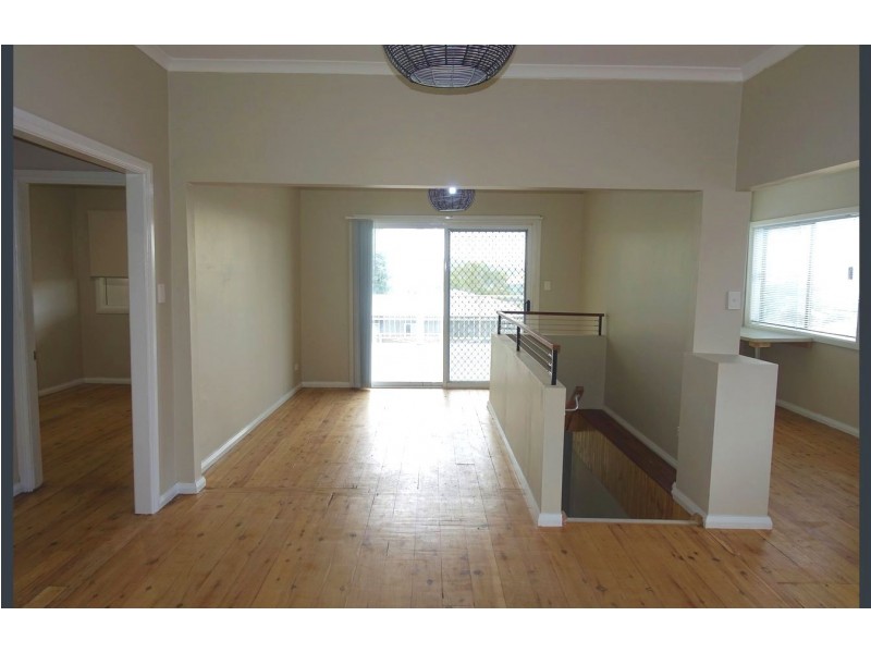 24 Jarvie Road, Cringila NSW 2502