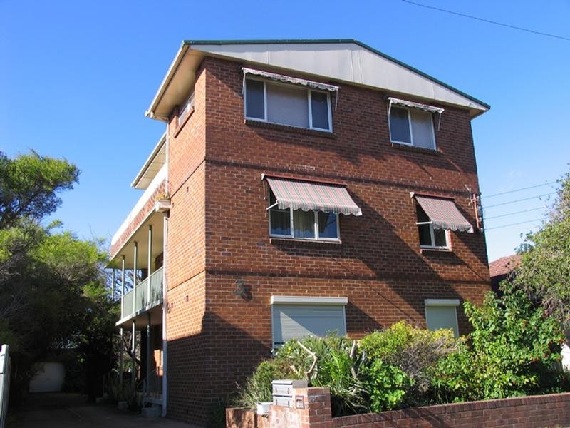 4/3  Beatson Street, Wollongong NSW 2500