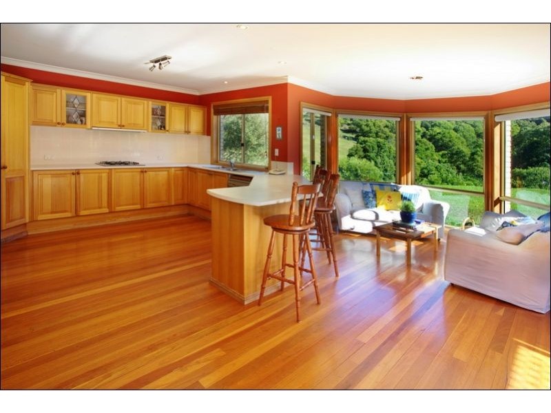 13  Highfields, Cordeaux Heights NSW 2526