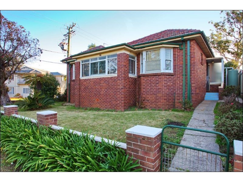46 Woodlawn Avenue, Mangerton NSW 2500