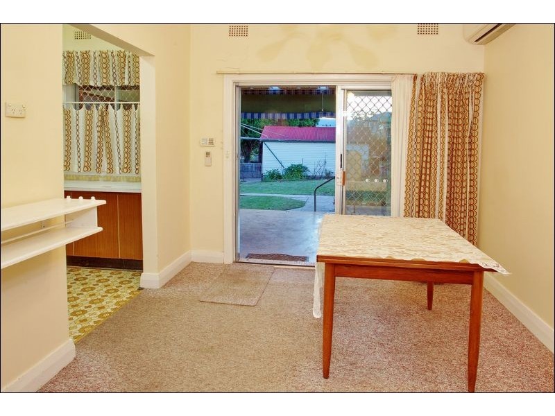 46 Woodlawn Avenue, Mangerton NSW 2500