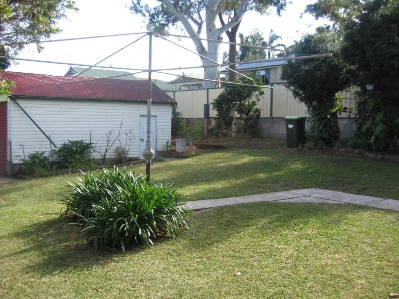 46 Woodlawn Avenue, Mangerton NSW 2500