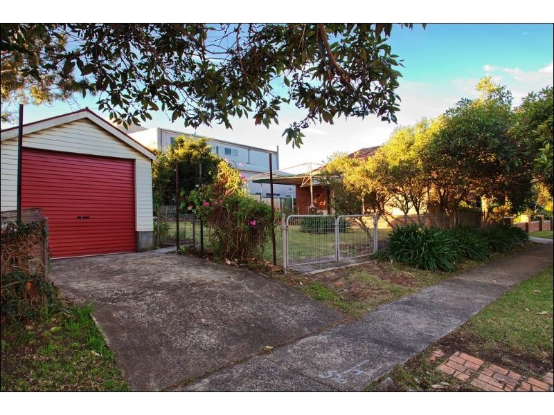 46 Woodlawn Avenue, Mangerton NSW 2500