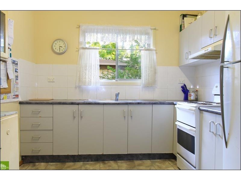 68 Campbell Street, Woonona NSW 2517