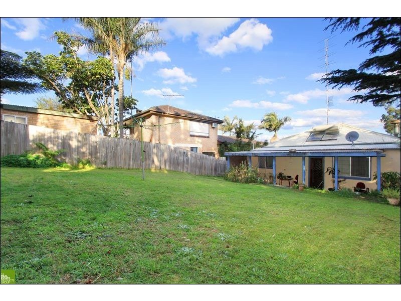 68 Campbell Street, Woonona NSW 2517