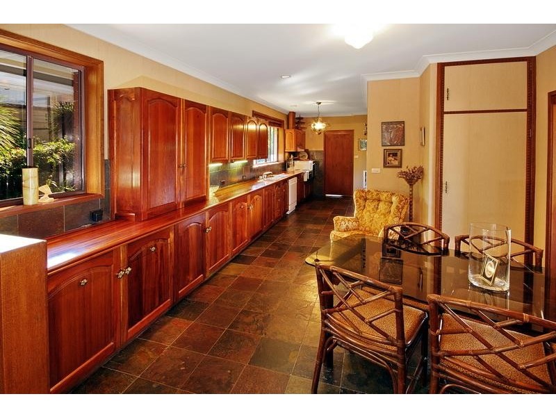 1 President Place, Mount Ousley NSW 2519