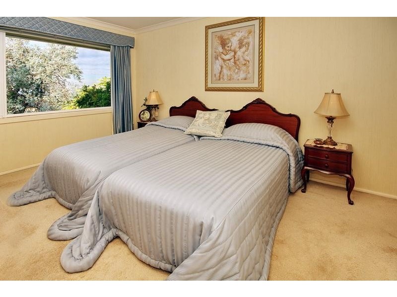 1 President Place, Mount Ousley NSW 2519