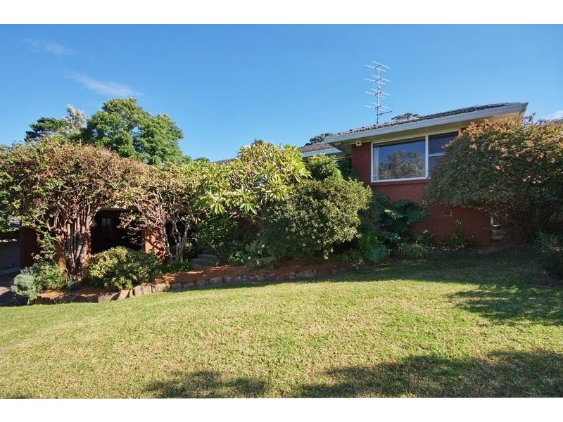 1 President Place, Mount Ousley NSW 2519