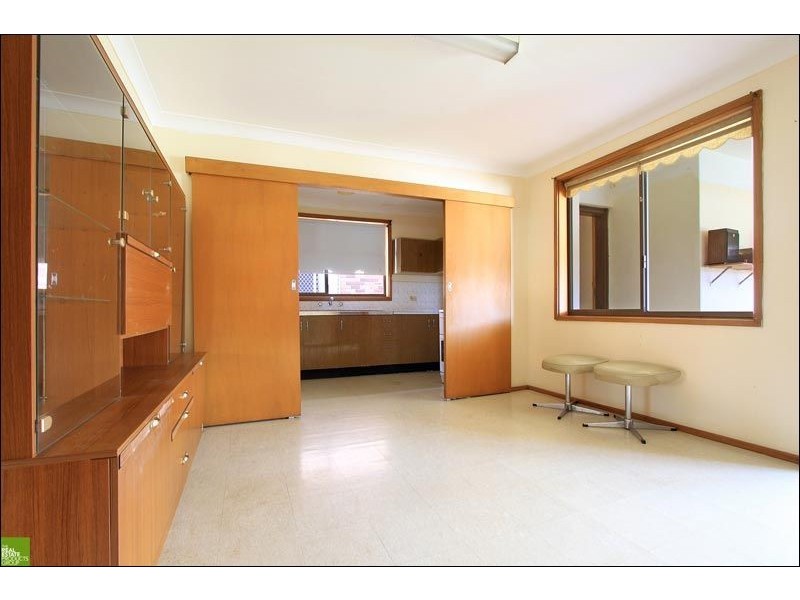 12 Rachel Crescent, Unanderra NSW 2526