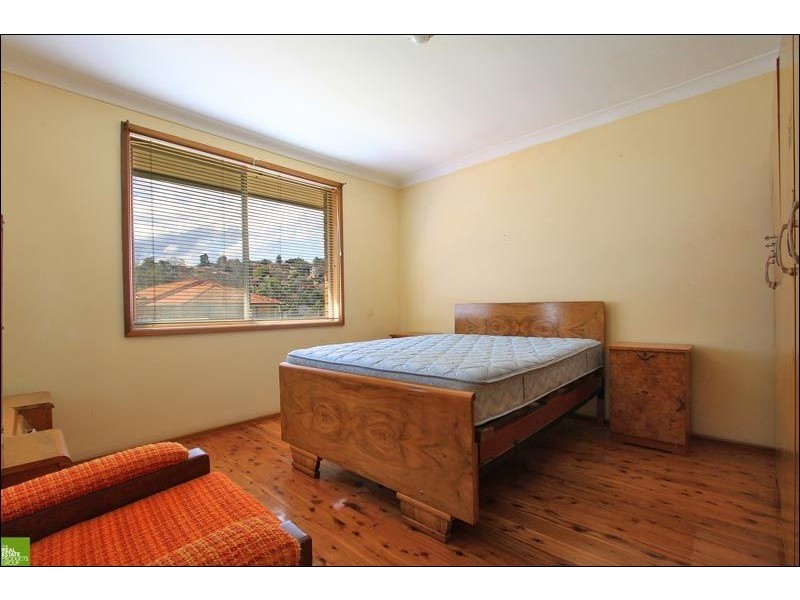 12 Rachel Crescent, Unanderra NSW 2526