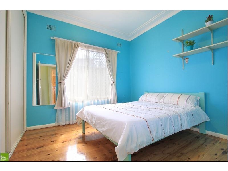 16 Nioka Avenue, Keiraville NSW 2500