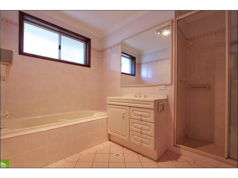 7 Baker Crescent, Figtree NSW 2525