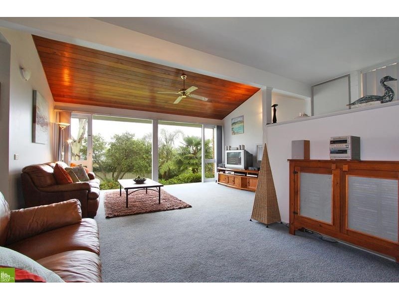 15 Lamerton Drive, Figtree NSW 2525