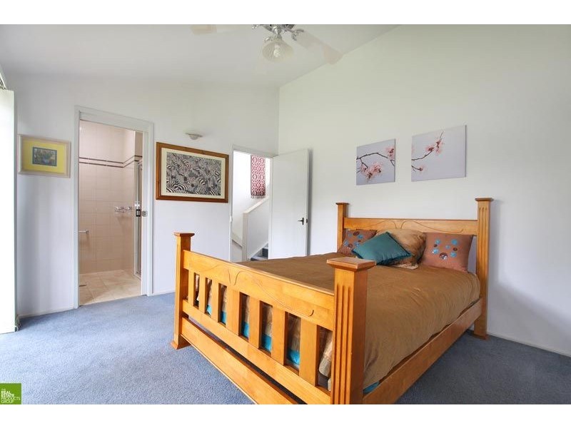 15 Lamerton Drive, Figtree NSW 2525