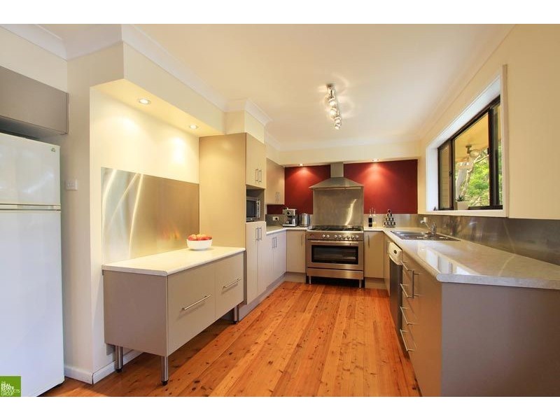 128  Iola Avenue, Farmborough Heights NSW 2526