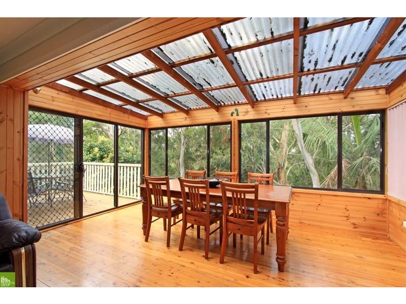 128  Iola Avenue, Farmborough Heights NSW 2526