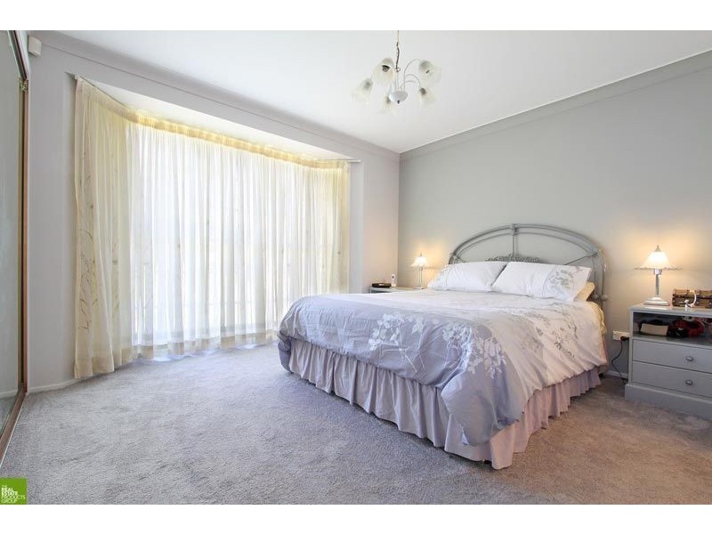 7 Erlinya Place, Cordeaux Heights NSW 2526