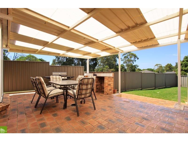7 Erlinya Place, Cordeaux Heights NSW 2526