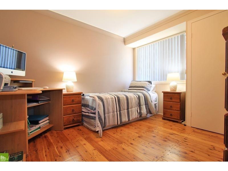 7 Erlinya Place, Cordeaux Heights NSW 2526