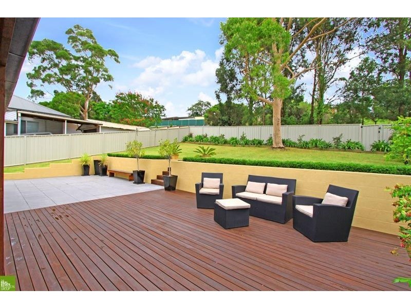 8 Stapleton Street, Unanderra NSW 2526