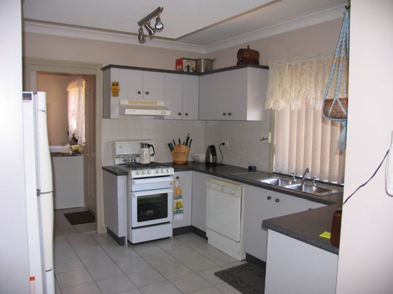 1/92 Kurrajong Street, Windang NSW 2528